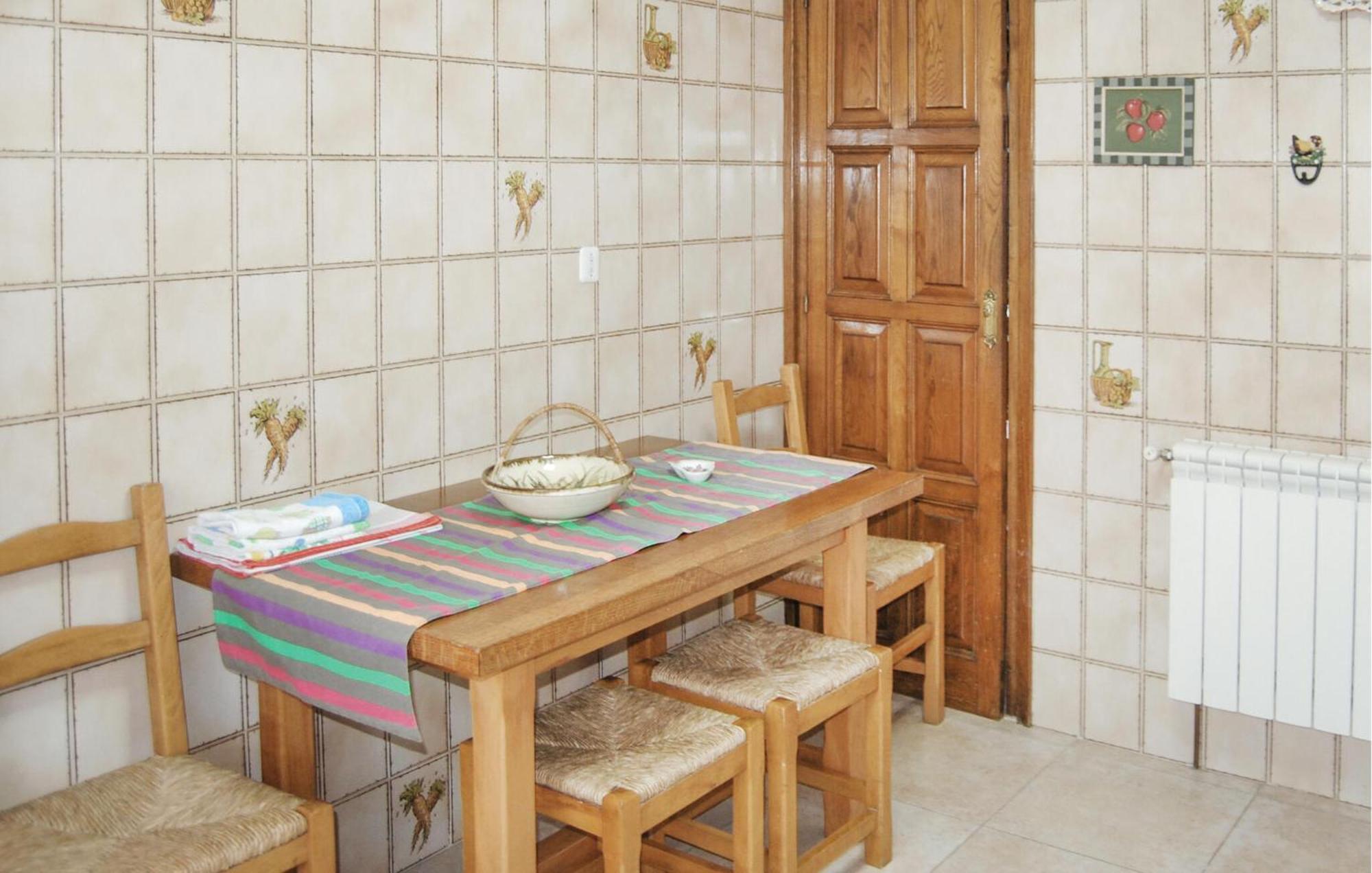 Gorgeous Home In Pilona With Kitchen La Pinera Екстериор снимка